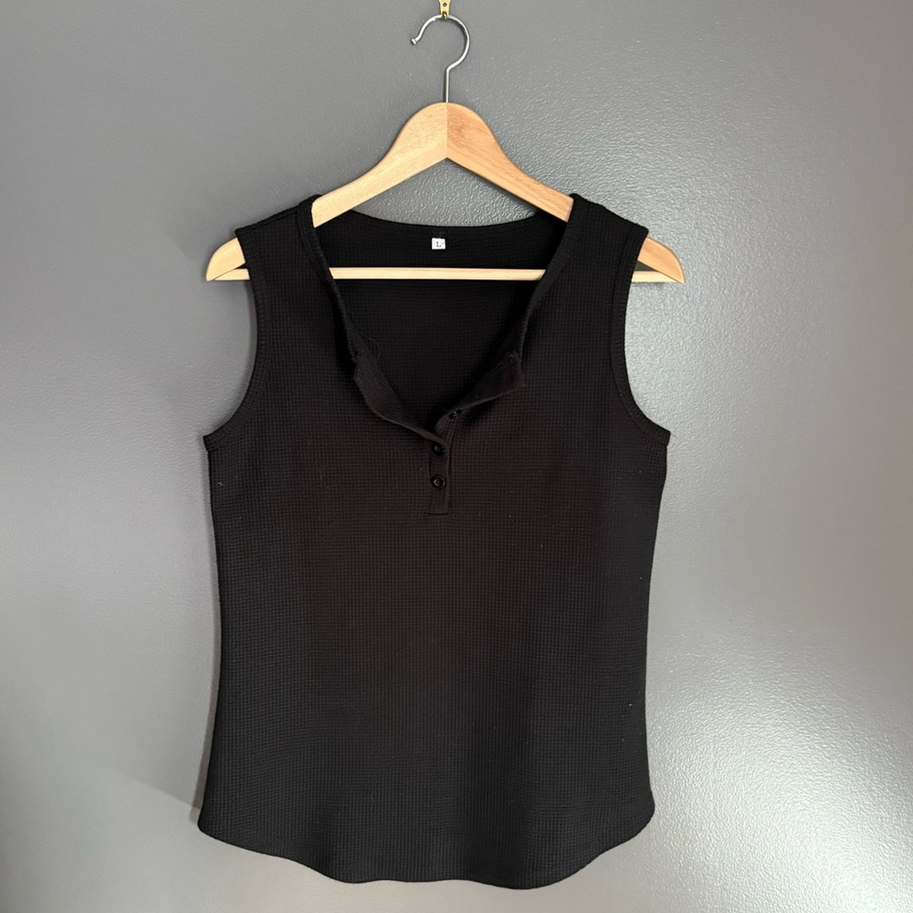 Women Black Thermal Thick Strap Tank Top With Button Top Size Large